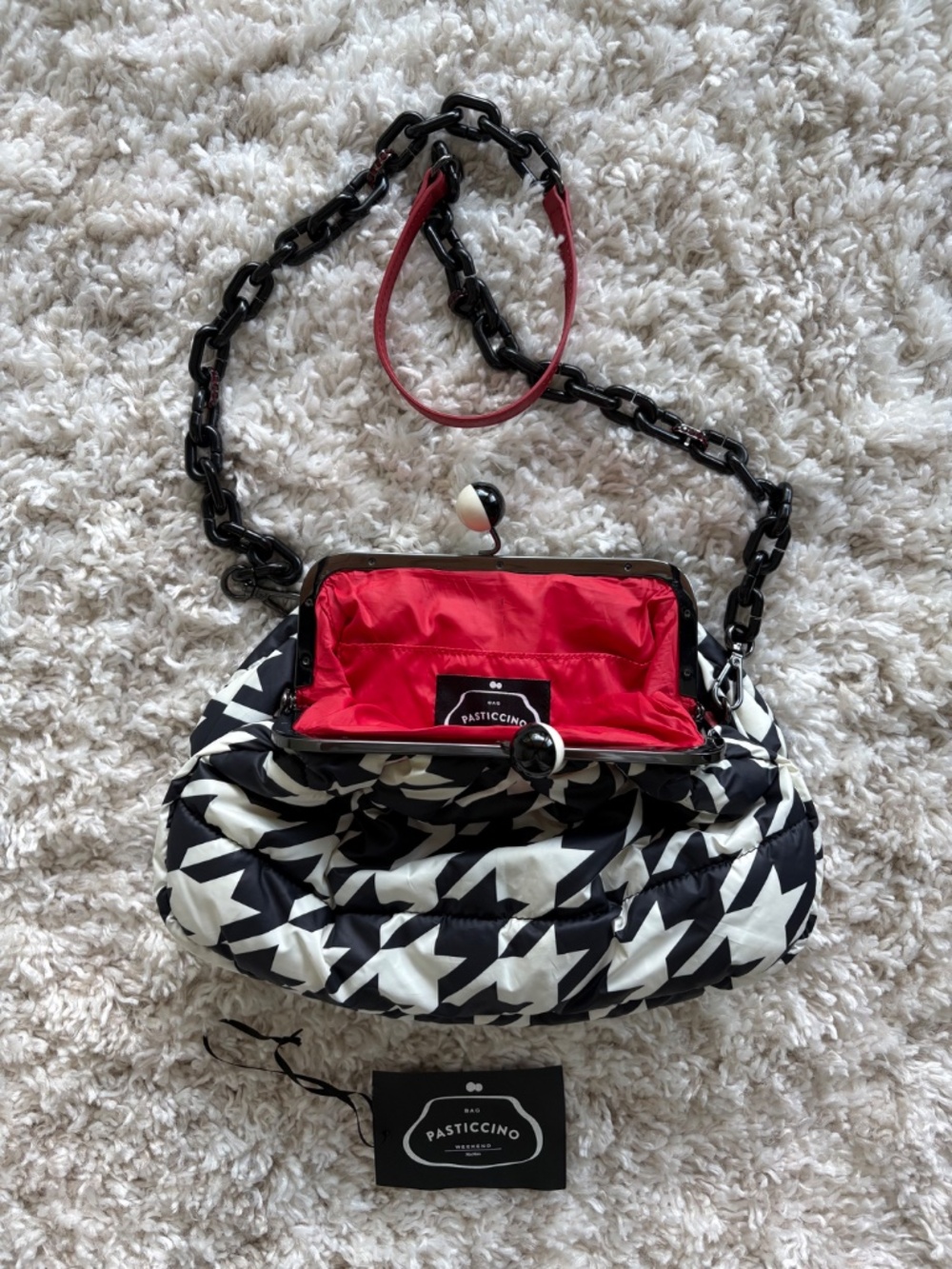 🖤🤍🍒Weekend Max Mara Pasticcino Black White Houndstooth Padded Bag